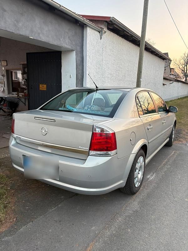 Gebraucht Opel Vectra 140 PS (102 kW) 2006 Silber Limousine