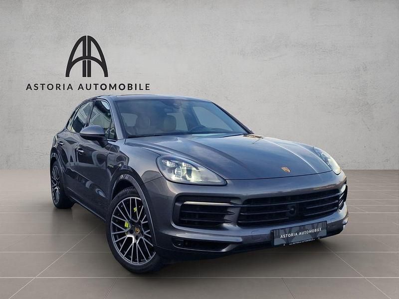 Gebraucht Porsche Cayenne 462 PS (339 kW) 2021 Grau SUV
