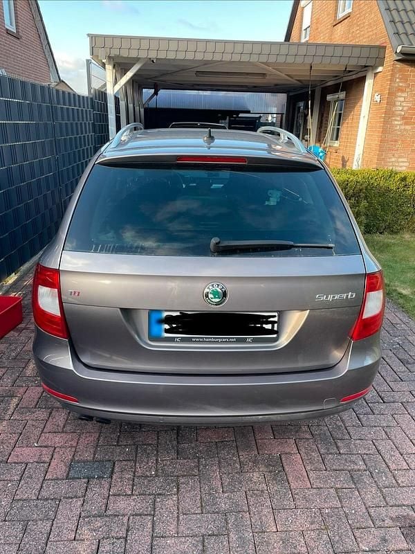 Gebraucht Skoda Superb Elegance 170 PS (125 kW) 2012 Andere farben Kombi