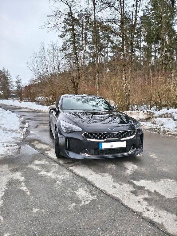 Gebraucht Kia Stinger GT 366 PS (269 kW) 2019 Schwarz Kleinwagen