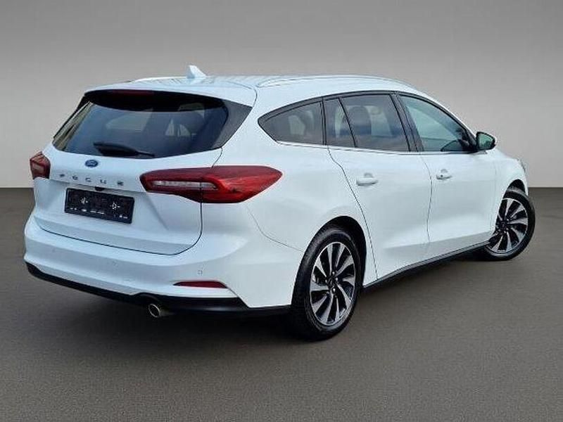 Gebraucht Ford Focus Titanium 155 PS (114 kW) 2025 Weiß Kombi