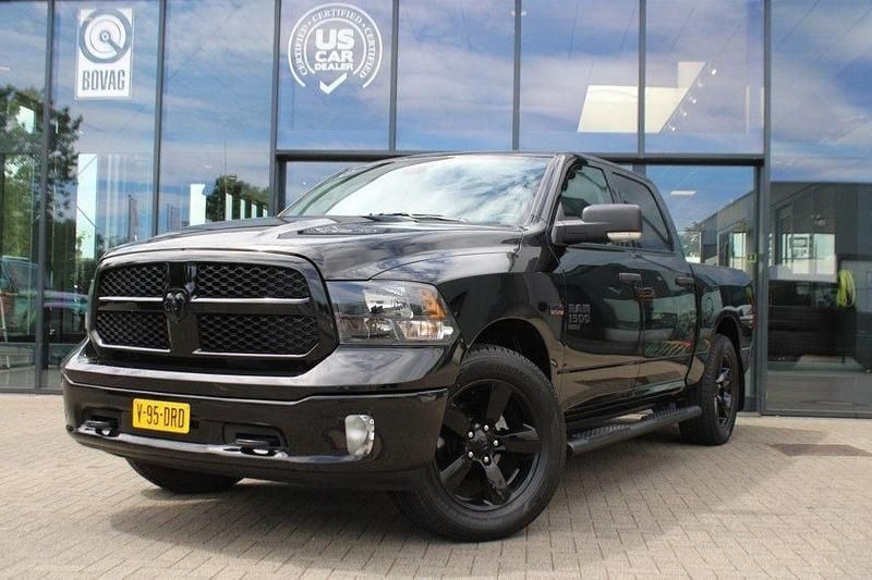 Schwarz Gebraucht 2024 Dodge Ram Abholung | 54.390 € (Etwas zu teuer) - Bild 1/4