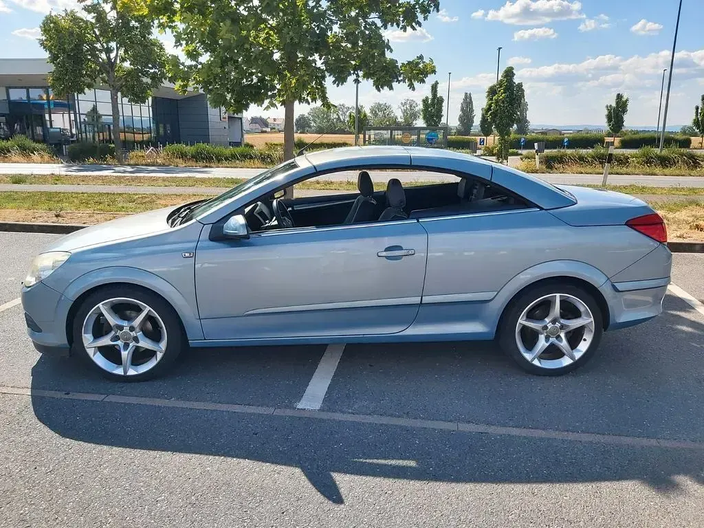 Gebraucht Opel Astra Cosmo 140 PS (102 kW) 2008 Cabrio