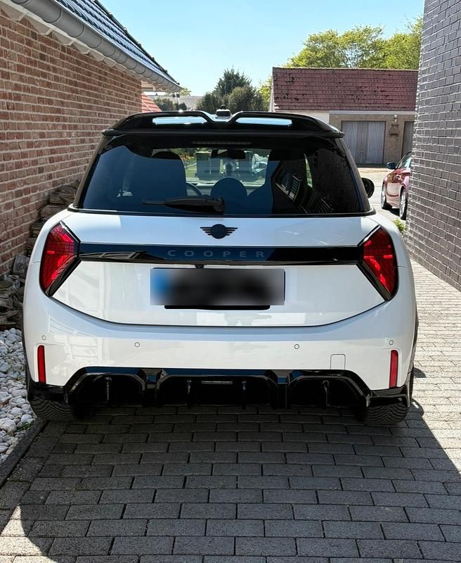 Usata Mini Cooper 114 kW (156 CV) 2025 Bianco Utilitaria