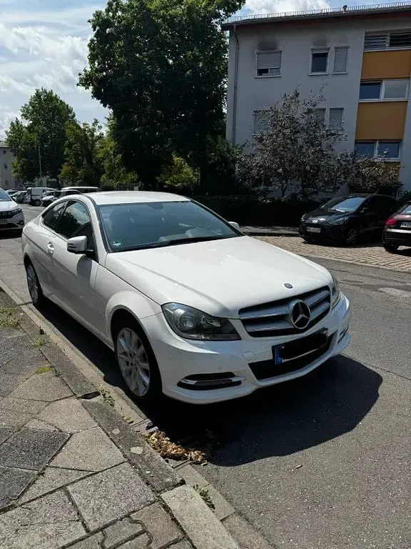 Gebraucht Mercedes C350 306 PS (225 kW) 2013 Weiß Coupé