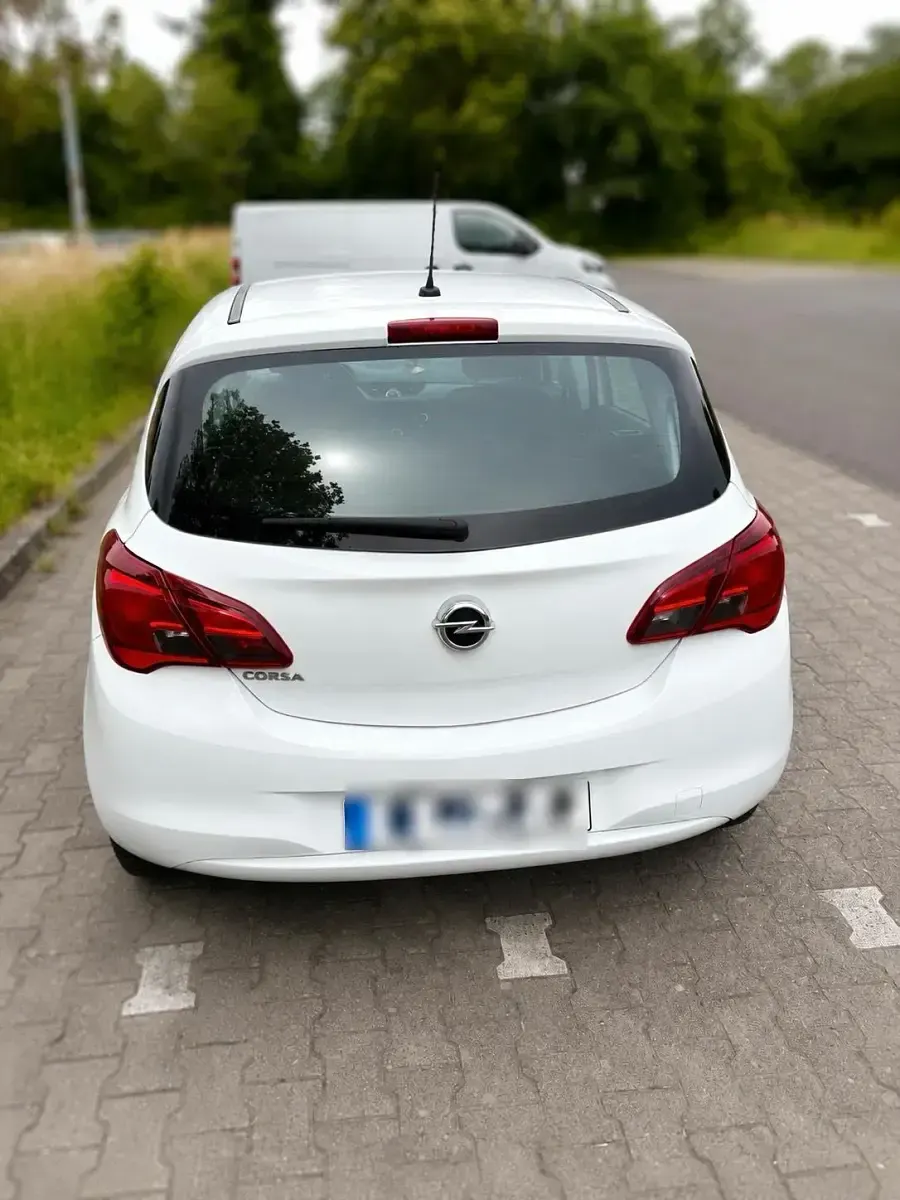 Gebraucht Opel Corsa Selection 69 PS (50 kW) 2016 Weiß Kleinwagen