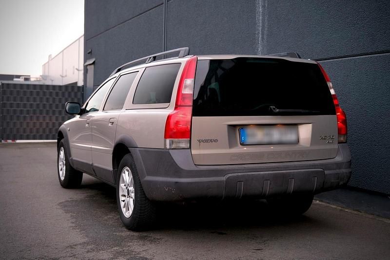 Gebraucht Volvo XC70 209 PS (153 kW) 2004 Braun Kombi