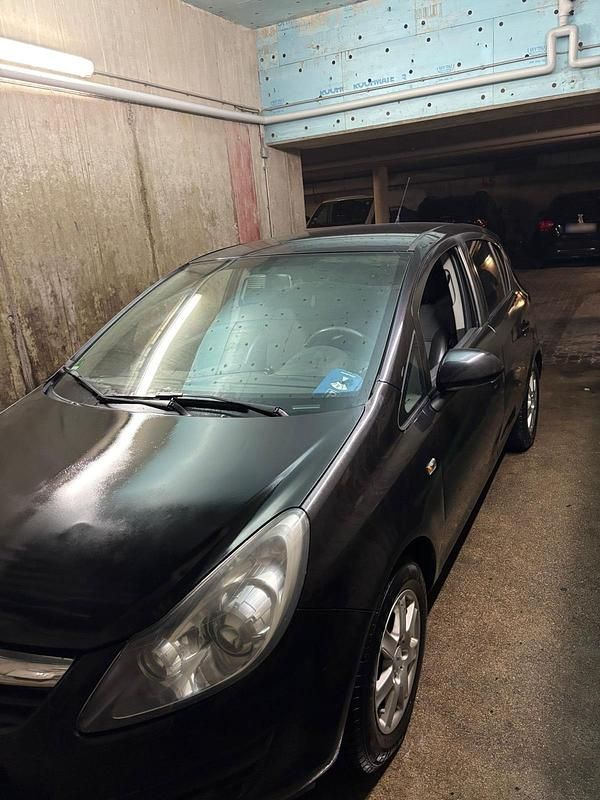 Second-hand Opel Corsa 80 CP (58 kW) 2010 Negru Hatchback