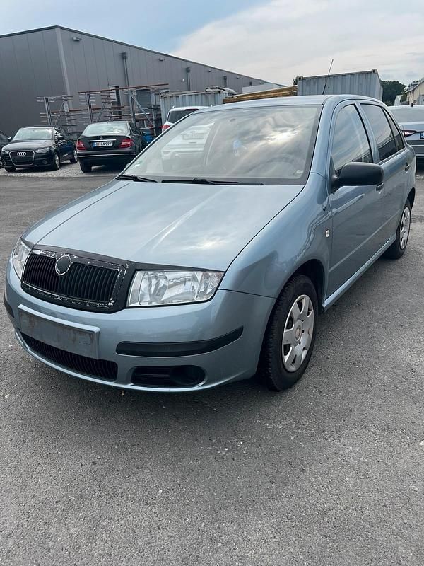 Blau Gebraucht 2005 Skoda Fabia Kleinwagen | 800 € (Guter Preis) - Bild 1/4
