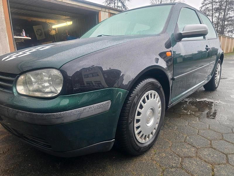Gebraucht VW Golf III 110 PS (80 kW) 1998 Grün Kleinwagen