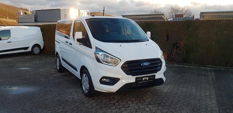 Weiß Gebraucht 2023 Ford Transit Custom Trend Kombi | 31.999 € (Fairer Preis) - Bild 1/4
