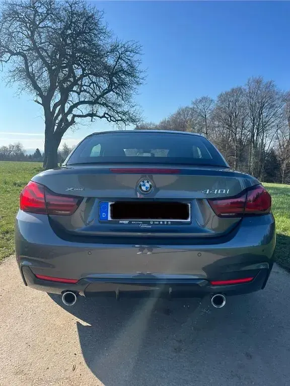 Gebraucht BMW 440 M Sport 326 PS (239 kW) 2020 Grau Cabrio
