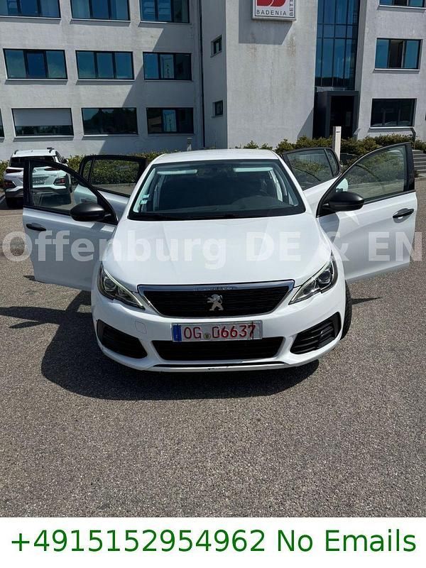 Gebraucht Peugeot 308 102 PS (75 kW) 2020 Weiß Limousine