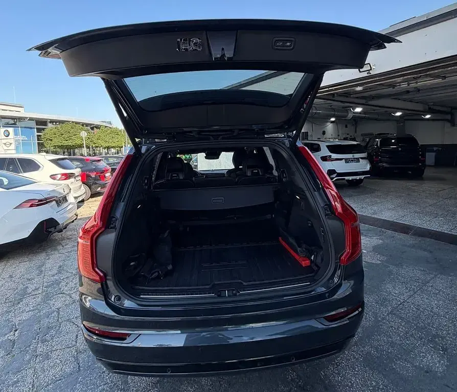 Gebraucht Volvo XC90 R-Design 455 PS (334 kW) 2022 Grau SUV