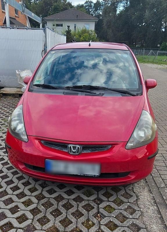 Rot Gebraucht 2004 Honda Jazz LS Kleinwagen | 1.000 € (Guter Preis) - Bild 1/4