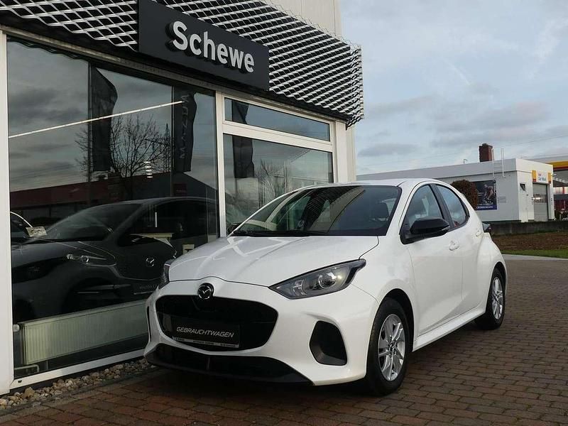 Lunar white Gebraucht 2025 Mazda 2 Center-Line Kleinwagen | 20.690 € (Superpreis) - Bild 1/4
