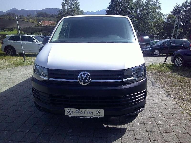 Gebraucht VW Transporter 84 PS (61 kW) 2019 Candyweiß Van
