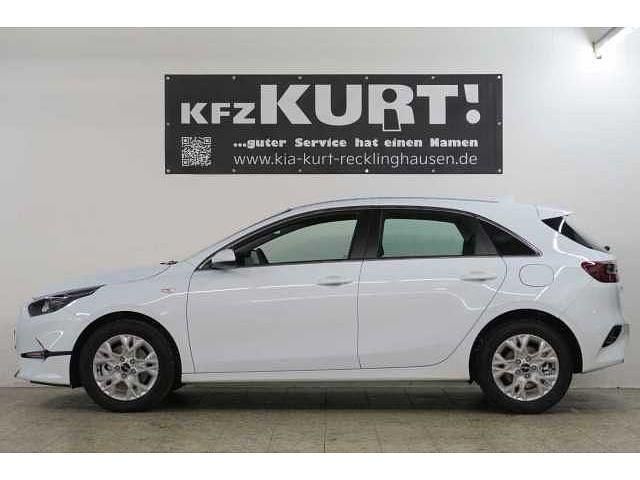 Neu Kia Ceed 140 PS (102 kW) 2025 Kleinwagen