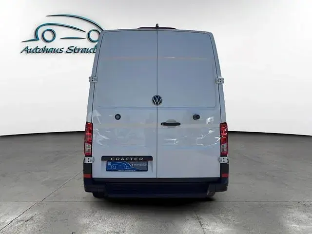 Gebraucht VW Crafter 177 PS (130 kW) 2025 Weiß Van