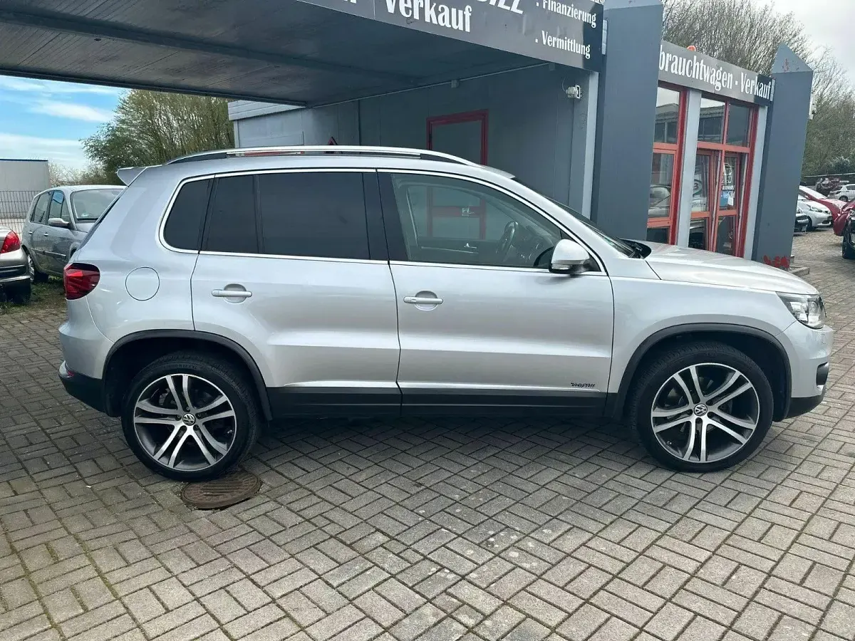 Gebraucht VW Tiguan Sportline 177 PS (130 kW) 2014 Silber SUV