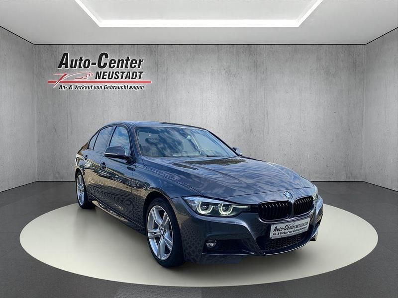 Mineralgrau metallic Gebraucht 2018 BMW 320 M Sport Limousine | 29.800 € (Teuer) - Bild 1/4