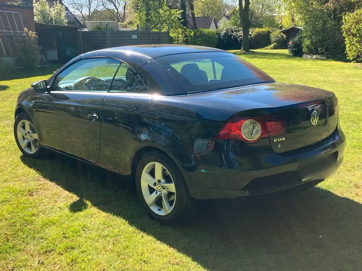 Gebraucht VW Eos 122 PS (89 kW) 2010 Schwarz Cabrio