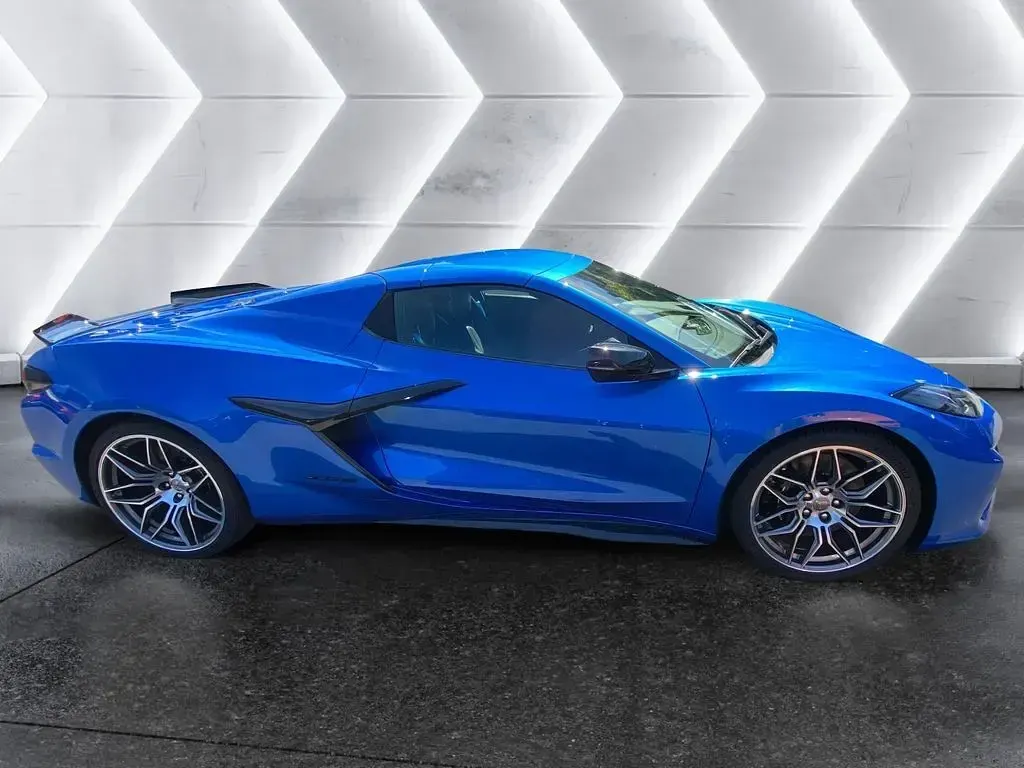 Neu Corvette Z06 646 PS (475 kW) 2025 Blau Cabrio