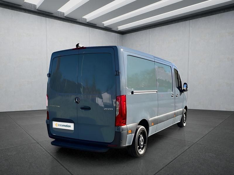 Gebraucht Mercedes Sprinter 114 PS (83 kW) 2023 Blau Van