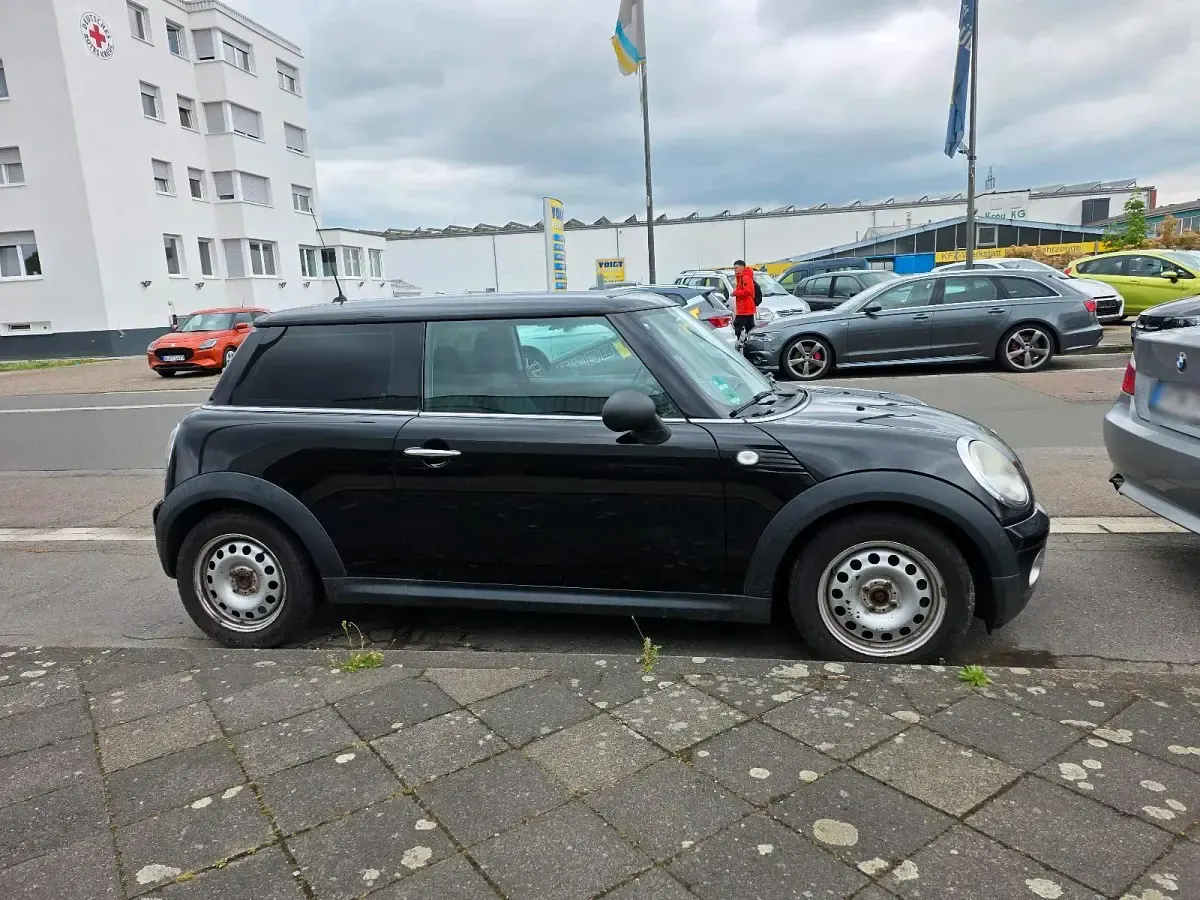 Usata Mini ONE 95 CV (69 kW) 2009 Nero Utilitaria