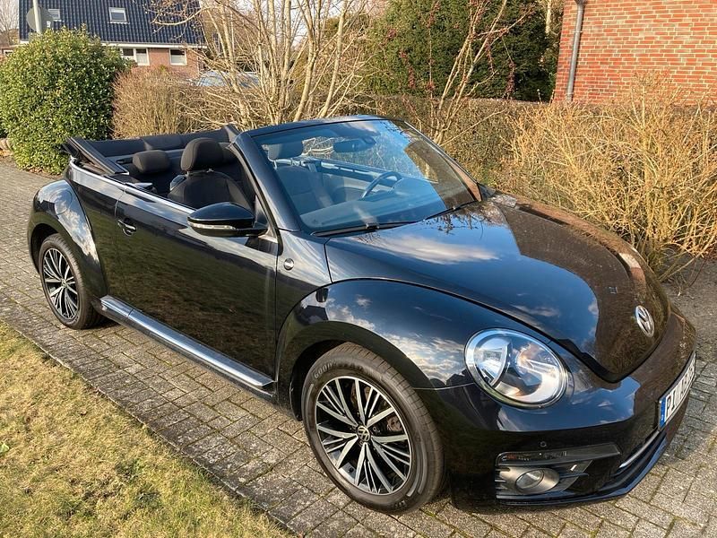 Gebraucht VW Beetle Sound 105 PS (77 kW) 2018 Schwarz Kleinwagen