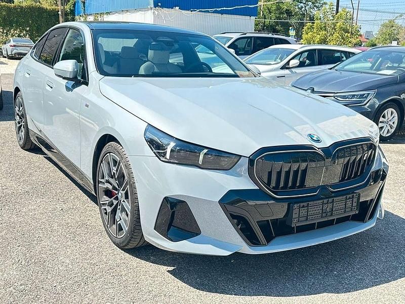 Gebraucht BMW i5 Performance 250 kW (340 PS) 2025 Grau Limousine