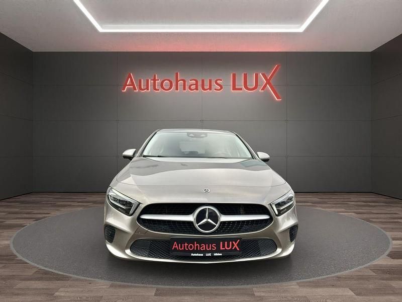 Gebraucht Mercedes A250 224 PS (164 kW) 2019 Silber Limousine
