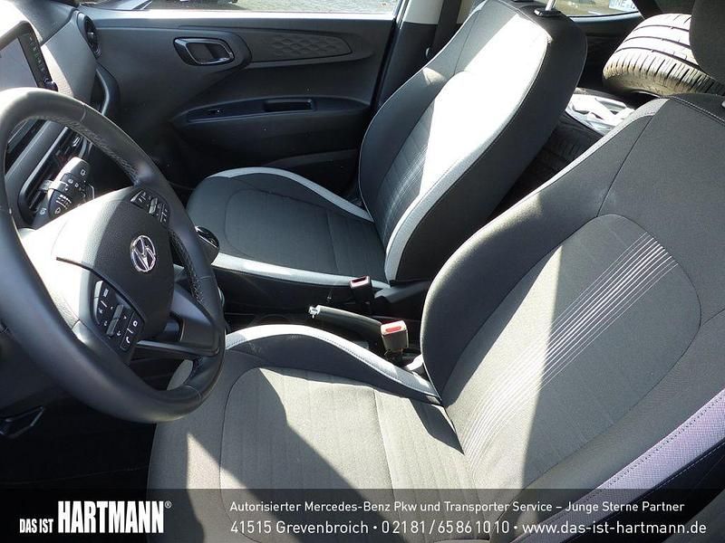 Gebraucht Hyundai i10 Trend 84 PS (61 kW) 2021 Grau metallic Kleinwagen