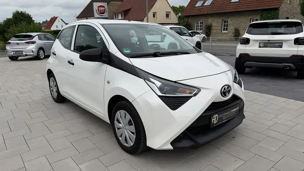 Gebraucht Toyota Aygo 72 PS (52 kW) 2020 Weiß Kleinwagen