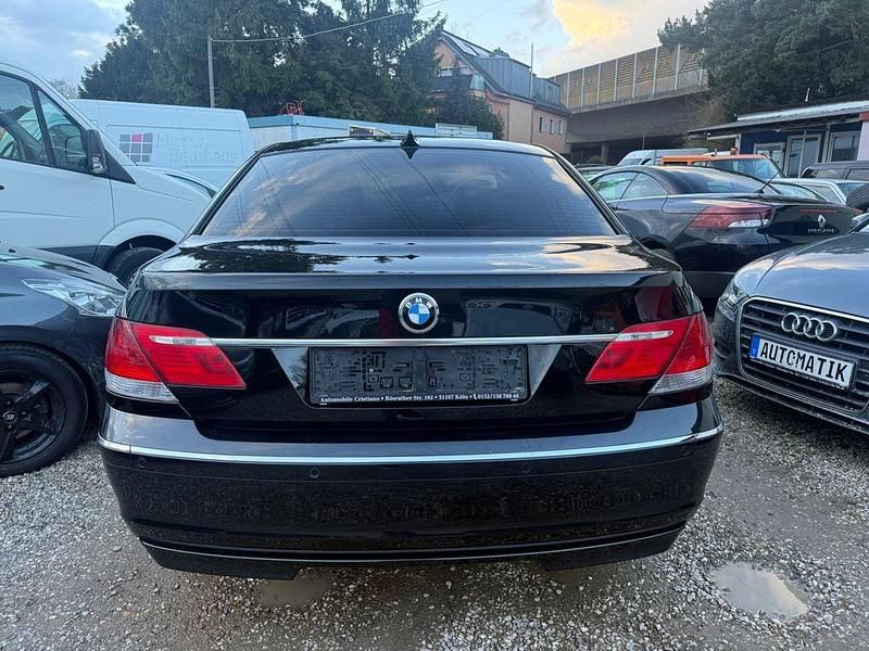 Gebraucht BMW 740 306 PS (225 kW) 2005 Schwarz Limousine