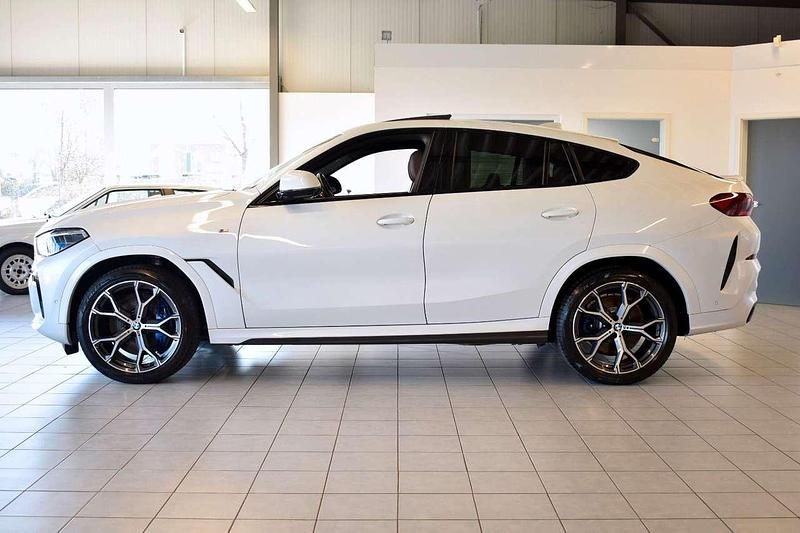 Gebraucht BMW X6 M 530 PS (389 kW) 2021 Mineralweiss SUV