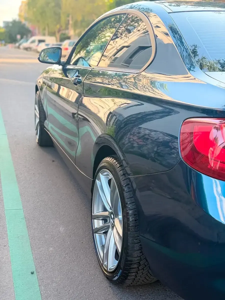 Gebraucht BMW 220 Sport Line 184 PS (135 kW) 2014 Blau Coupé