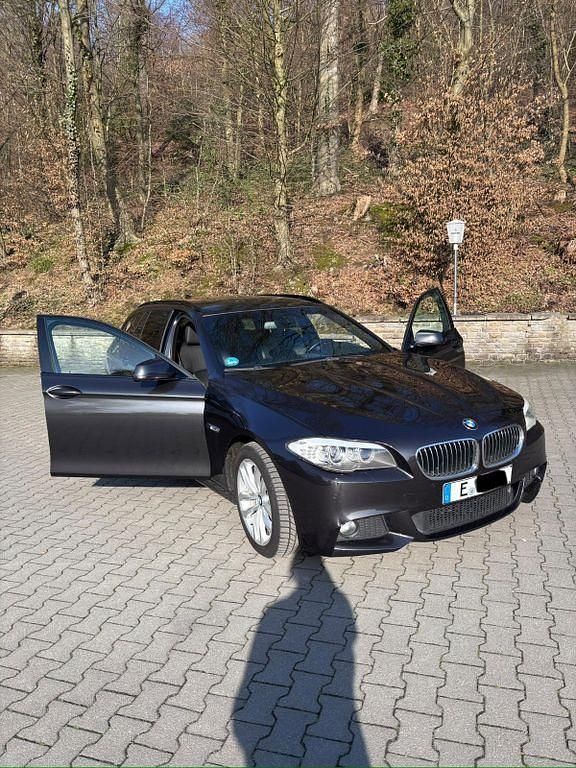 Gebraucht BMW 530 M Sport 258 PS (189 kW) 2012 Schwarz Kombi
