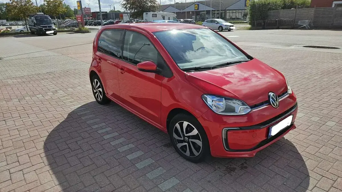 Gebraucht VW e-up! Active 61 kW (83 PS) 2021 Rot Kleinwagen