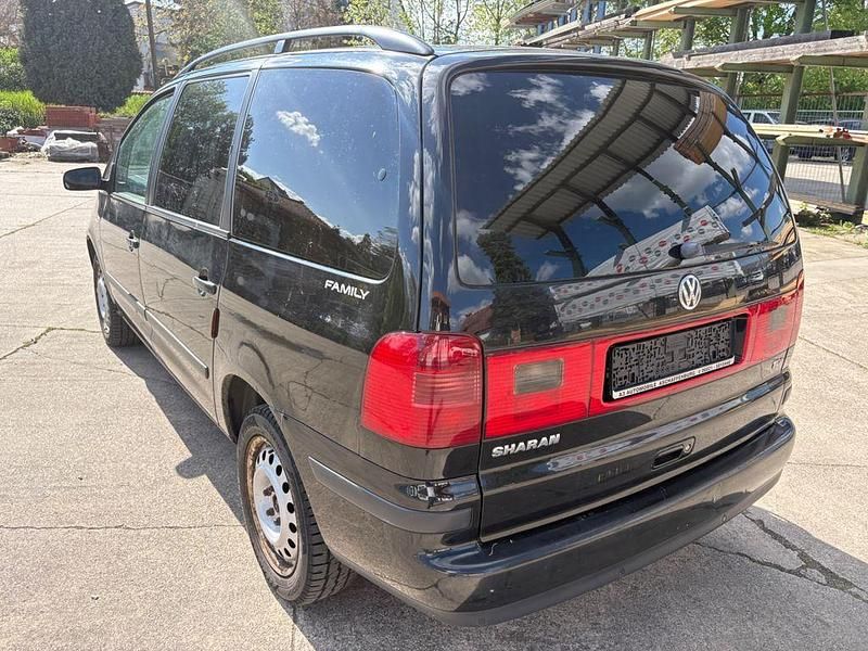 Gebraucht VW Sharan 116 PS (85 kW) 2002 Schwarz Van / Kleinbus