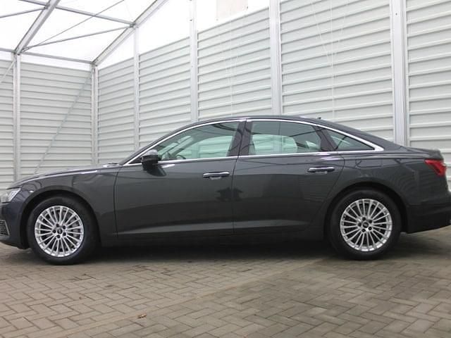 Gebraucht Audi A6 Ambiente 299 PS (219 kW) 2022 Silber Limousine