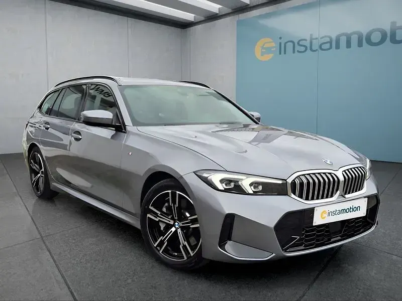Gebraucht BMW 330 245 PS (180 kW) 2025 Grau Kombi