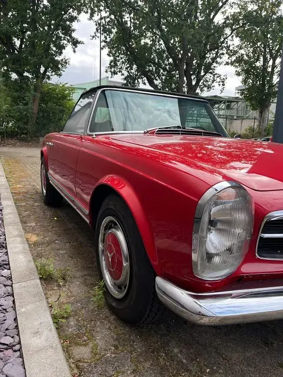 Gebraucht Mercedes 230 150 PS (110 kW) 1964 Rot Cabrio