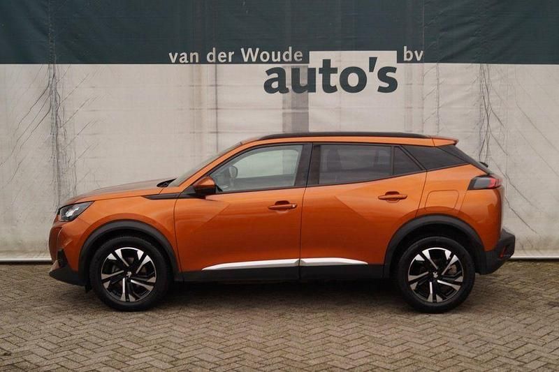 Orange Gebraucht 2020 Peugeot 2008 Allure SUV | 11.979 € (Teuer) - Bild 1/4