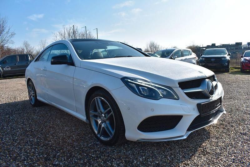 Gebraucht Mercedes E250 AMG line 211 PS (155 kW) 2013 Polarweiss Coupé