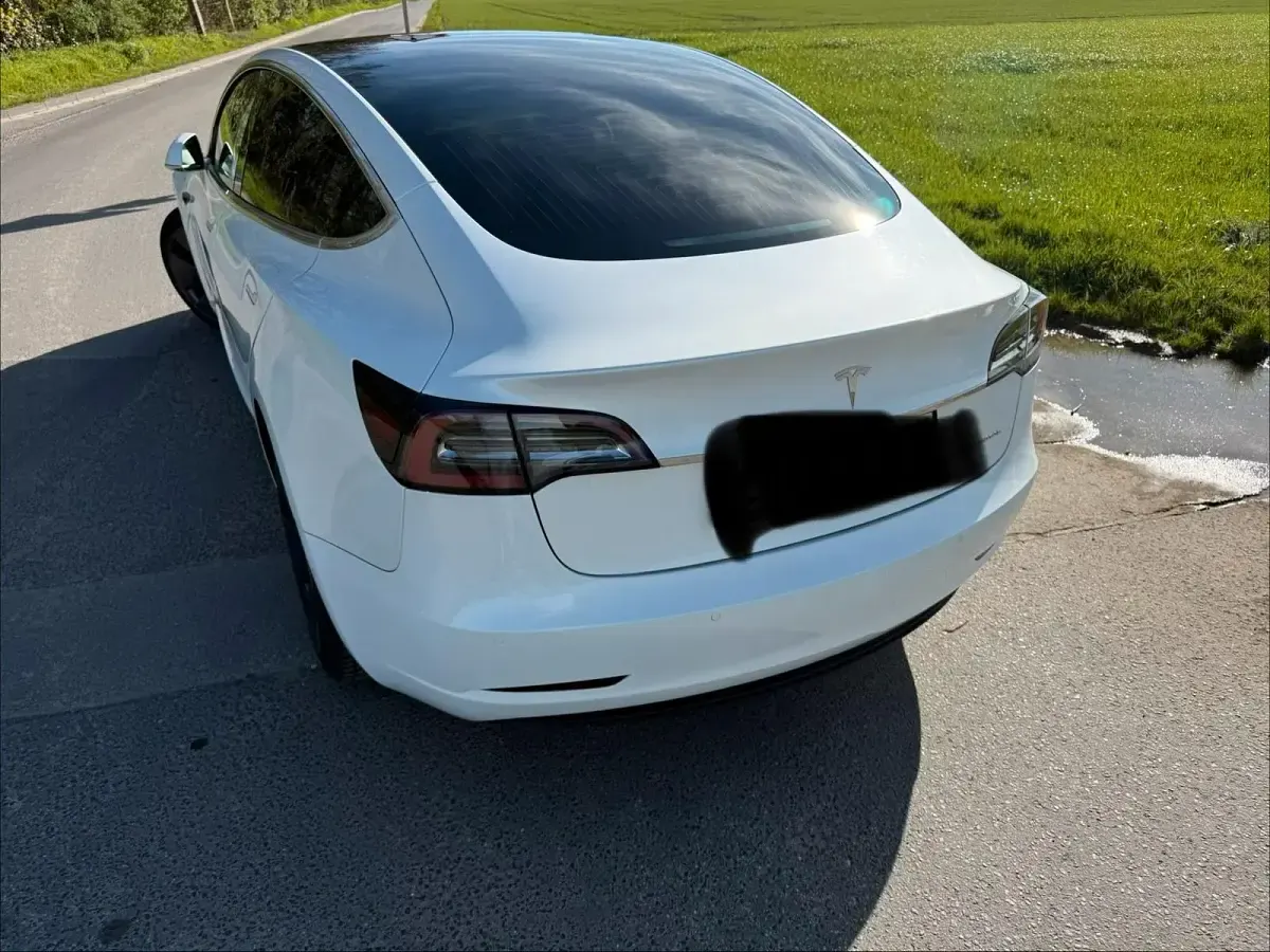 Gebraucht Tesla Model 3 350 kW (476 PS) 2019 Weiß Limousine
