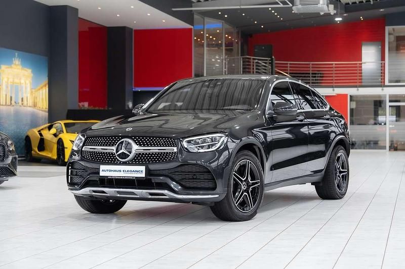 Graphitgrau Gebraucht 2020 Mercedes GLC200 AMG line SUV | 36.980 € (Fairer Preis) - Bild 1/4