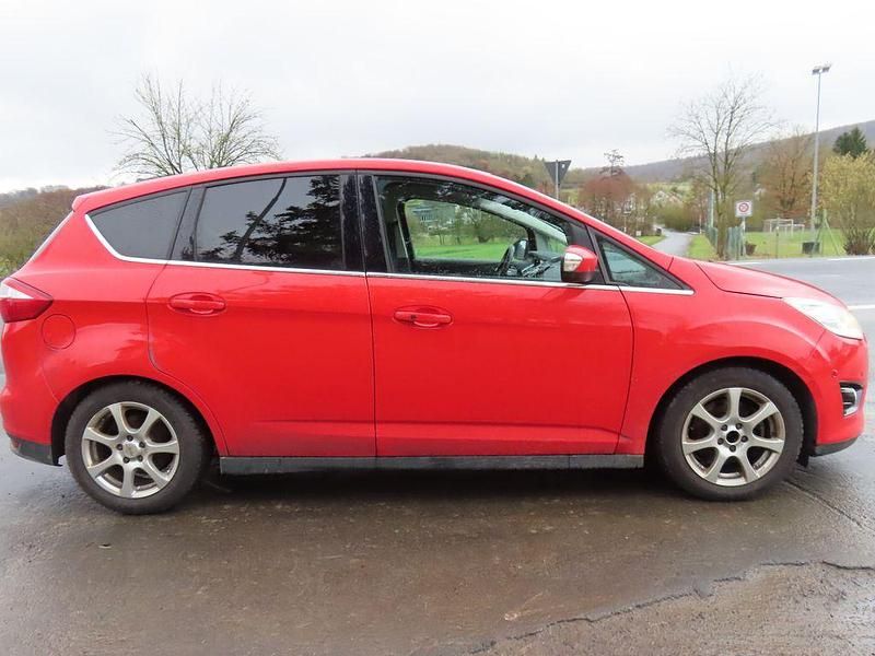 Gebraucht Ford C-MAX Titanium 140 PS (102 kW) 2014 Rot Van / Kleinbus