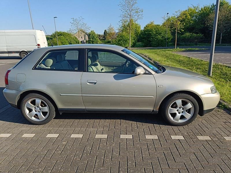 Second-hand Audi A3 102 CP (75 kW) 2003 Bej Hatchback