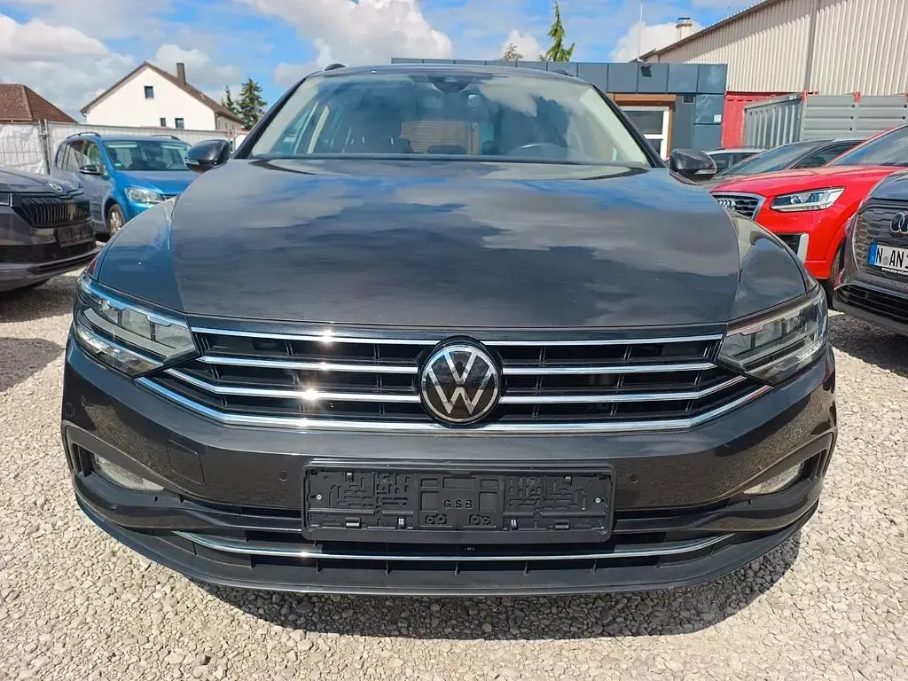 Gebraucht VW Passat Business 150 PS (110 kW) 2024 Grau Kombi